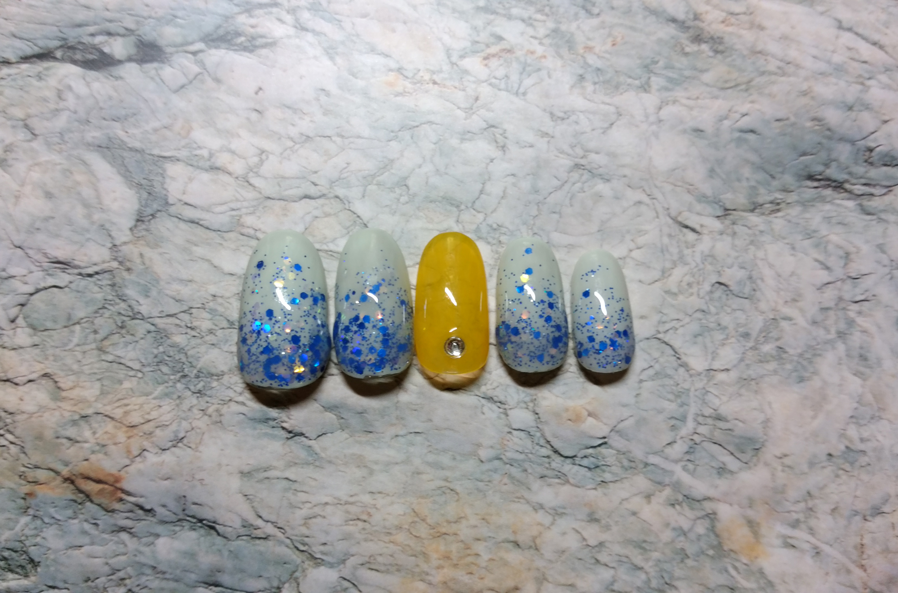 ラメ・ホログラムネイルコース・アート3本以上