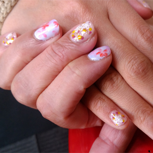 施術された親子ネイルのお客様01